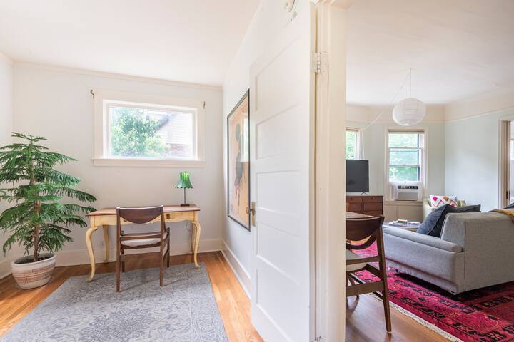 Building Photo - 1320 SE 28th Ave