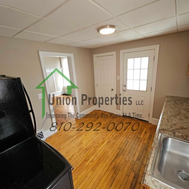 Building Photo - 516 Glenwood Ave