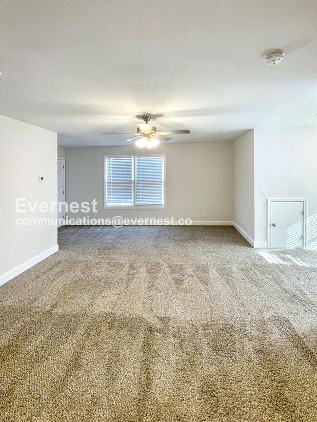 Building Photo - 637 Battery Ct