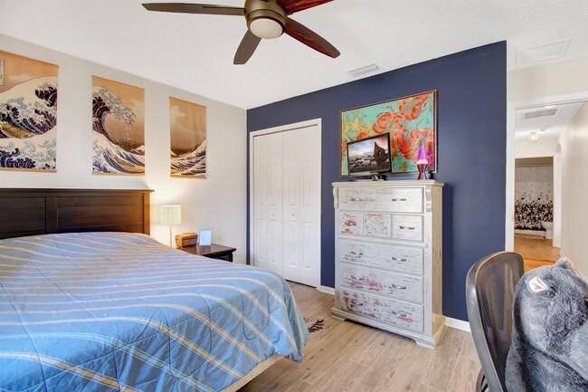 Building Photo - 880 Oak Arbor Cir