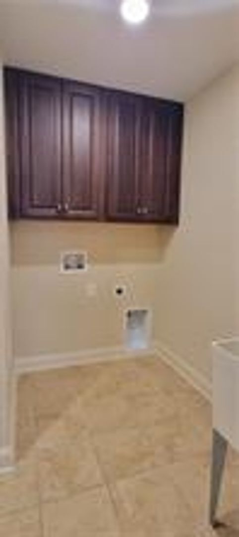 Building Photo - Luxury Living in South Forsyth
