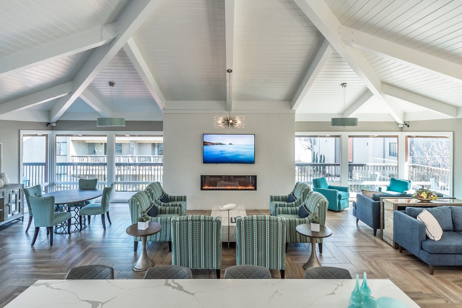 Building Photo - 788 Edgewater Blvd