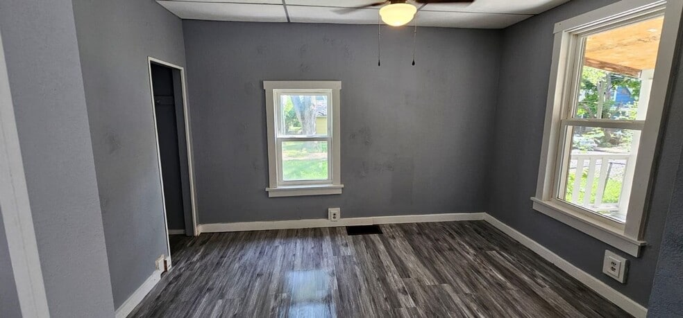 Building Photo - 512 Camblin Ave