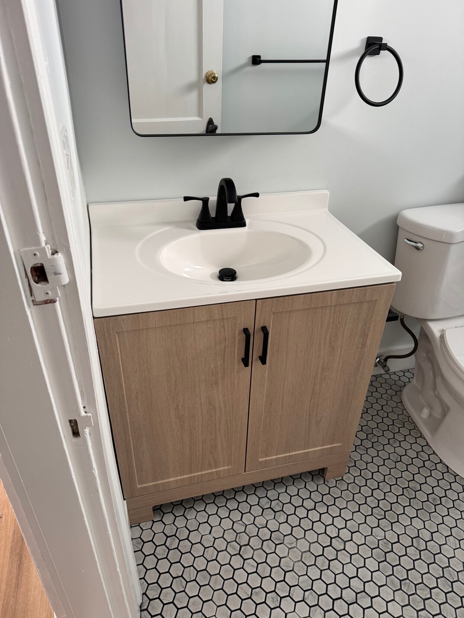 Building Photo - 141 Hillsdale Rd