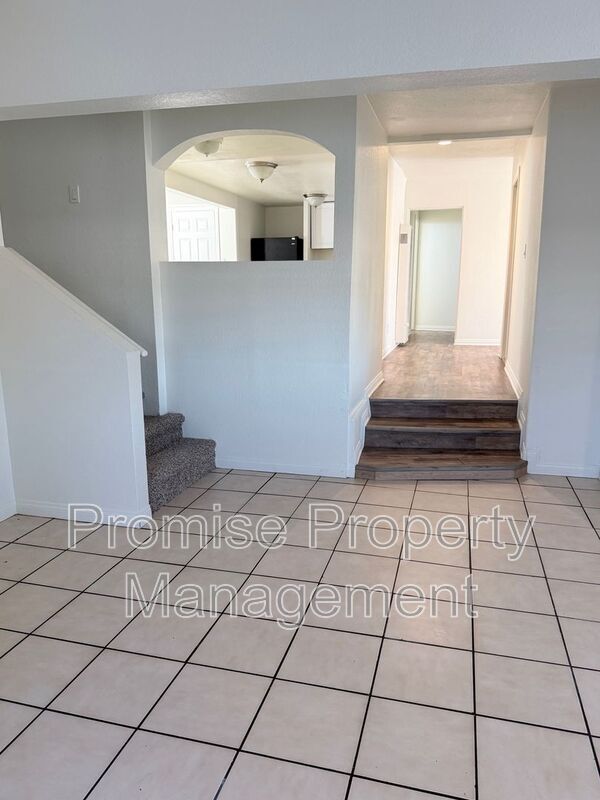 Building Photo - 941 40th St