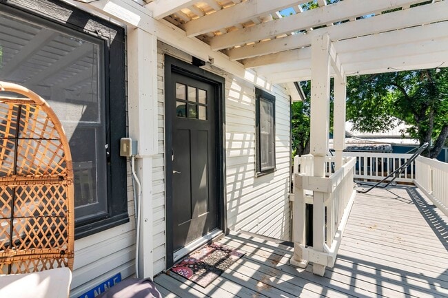 Building Photo - Home for Rent