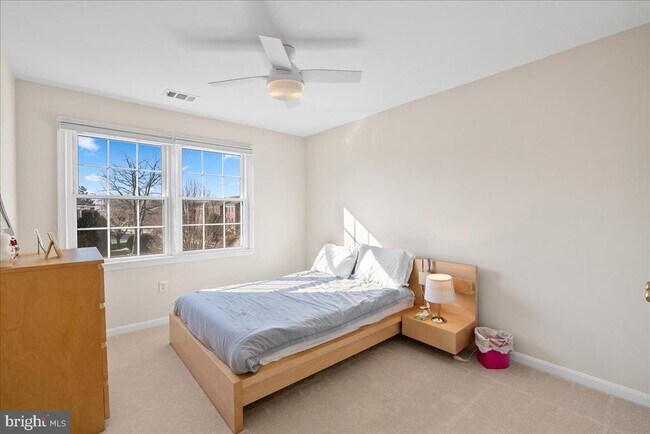 Building Photo - 2071 Van Tuyl Pl