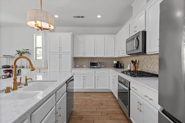 Building Photo - 14222 Barbon Beck Ave