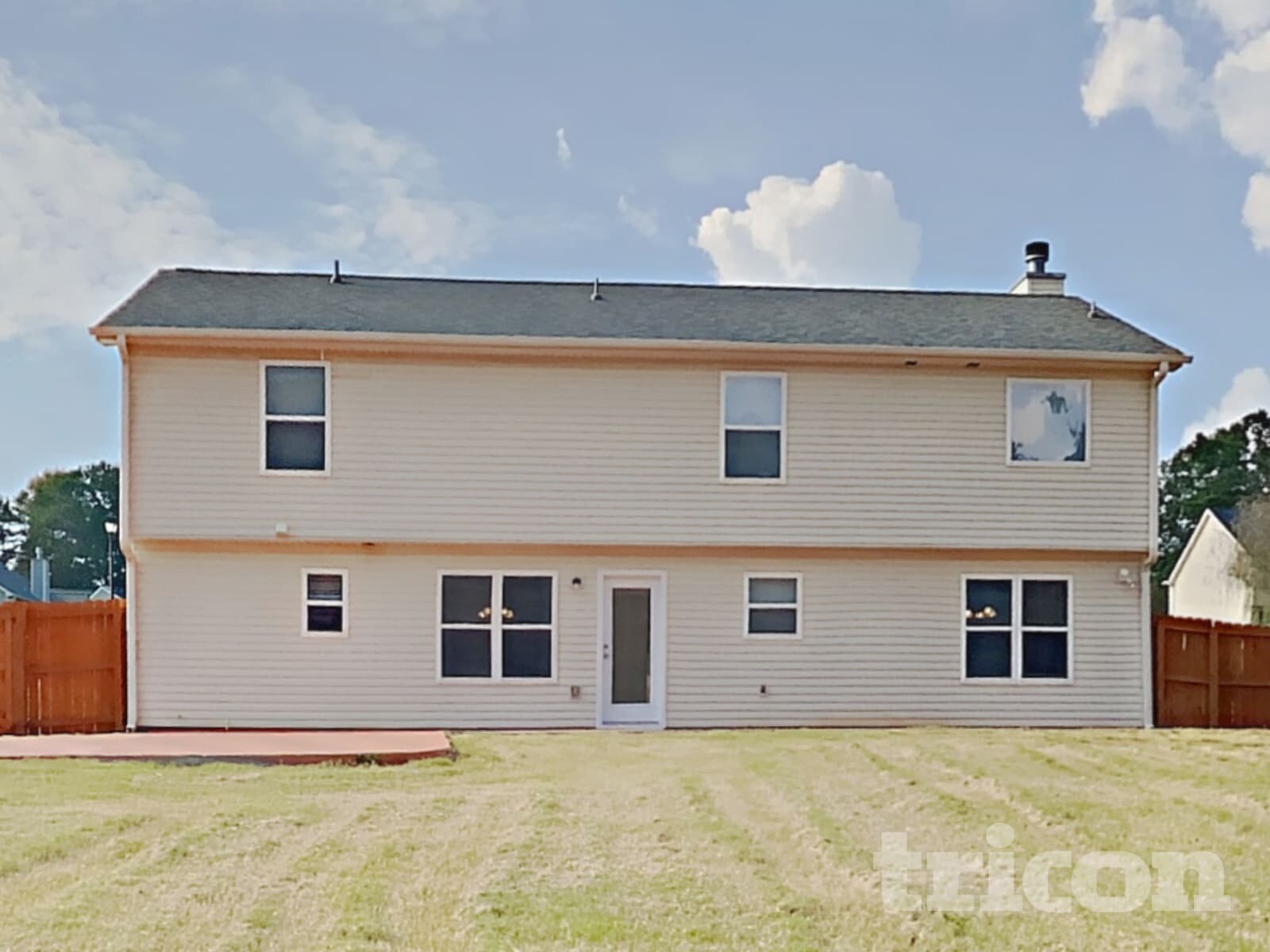 Building Photo - 405 Tori Dr