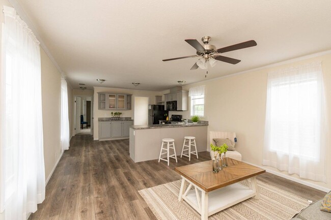 Building Photo - 9 Cozy Dr