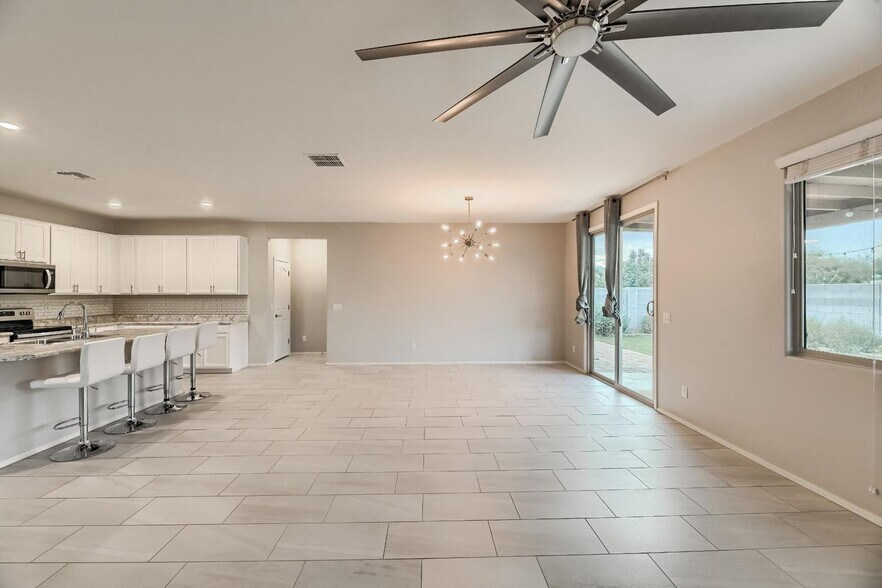 Building Photo - 1754 Grenadine Rd