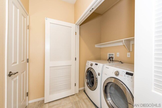 Building Photo - 11130 Taloncrest Way