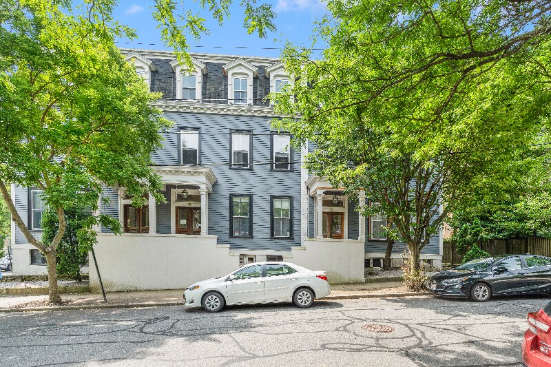 Building Photo - 77 Lloyd Ave