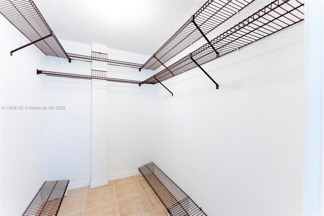 Building Photo - 3551 NE 169th St
