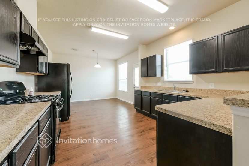 Building Photo - 3715 Iris Ridge Way