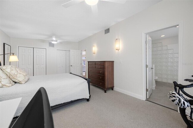 Building Photo - 540 59th Ave