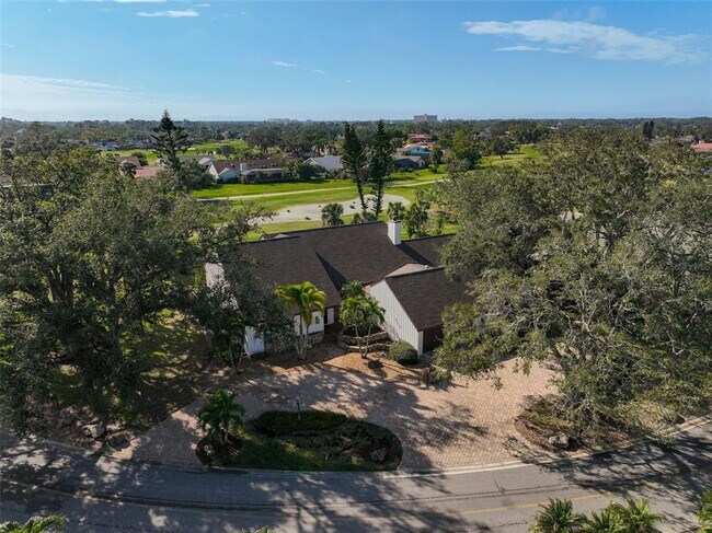 Primary Photo - 3970 Prairie Dunes Dr