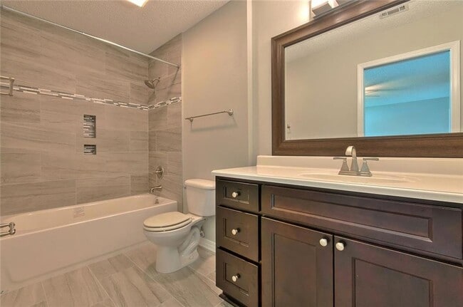 Building Photo - 66 Cypress Meadow Loop