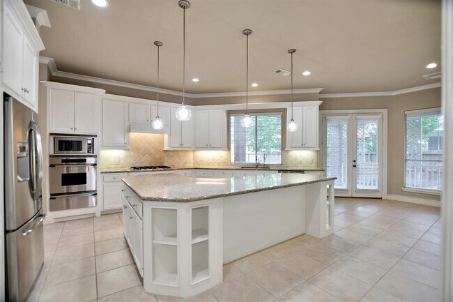 Building Photo - 6615 Butler Oaks Ct