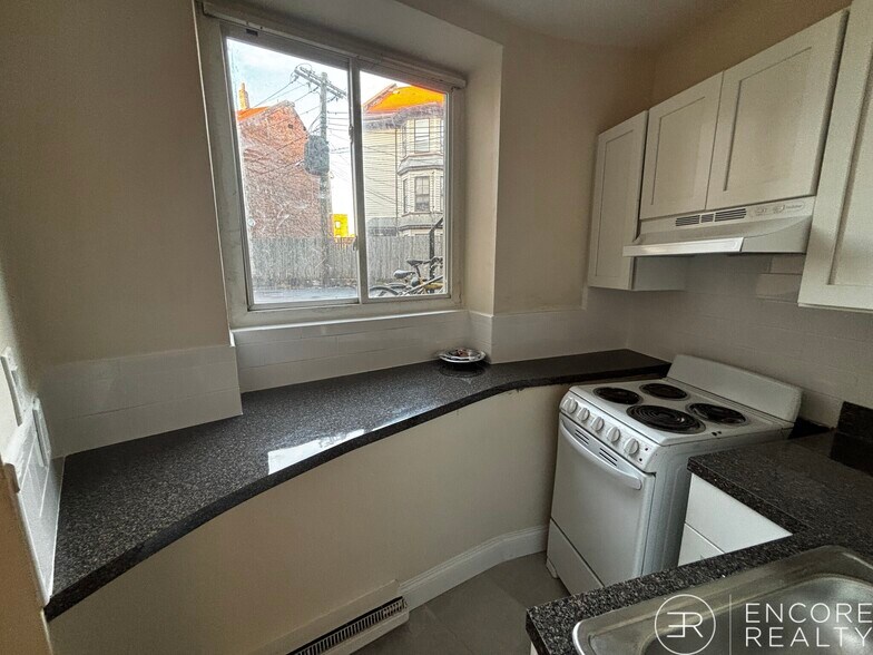 Building Photo - 20 Armington St