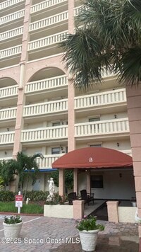 Building Photo - 830 N Atlantic Ave