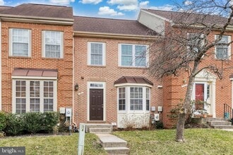 Building Photo - 3 Greenshire Ln