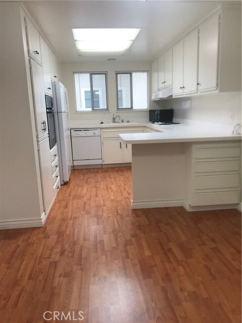 Building Photo - 880 Via Mendoza