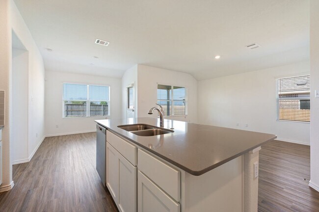 Building Photo - Brand New 3bed/2bath Home Available for Lease!