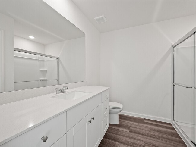 Building Photo - 608 Craven St