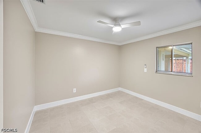 Building Photo - 5826 Algiers St