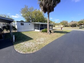 Building Photo - 2545 Park Dr