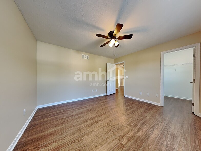 Building Photo - 7638 Sandstone Trl