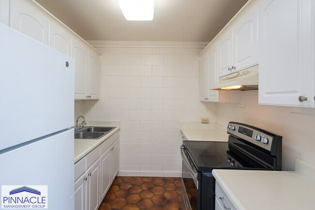 Building Photo - 95-029 Kuahelani Ave