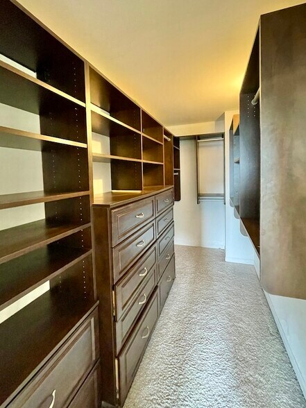Primary Walk-In CLoset - 40 E 9th St
