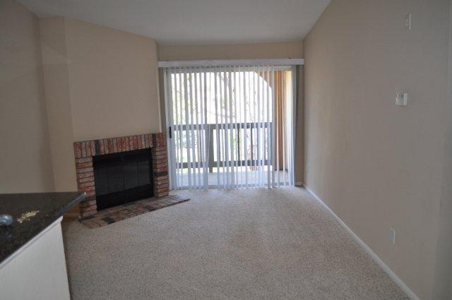 Building Photo - 7190 Shoreline Dr