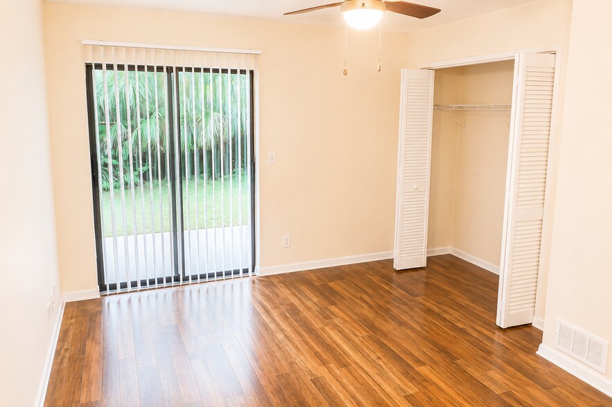 Building Photo - 1673 Spring Garden Ct
