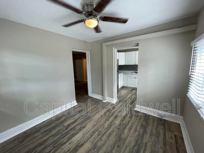 Building Photo - 1028 E 17th Ave