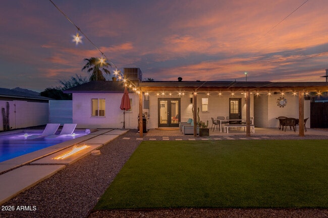 Building Photo - 6929 E 6th St