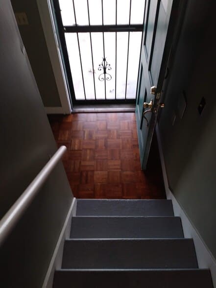Front door landing and steps - 1552 Gallagher St