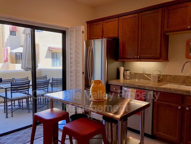 Building Photo - 233 Villorrio Dr E