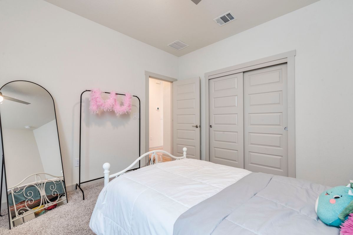 Building Photo - 125 Cupreata Ln