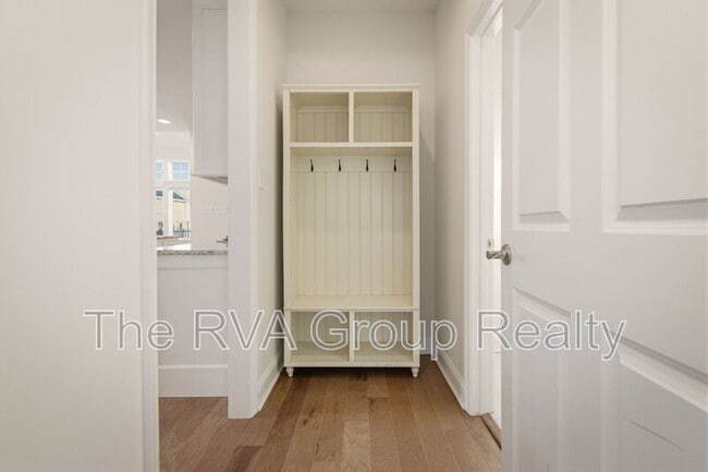 Building Photo - 5025 Rivermere Ln