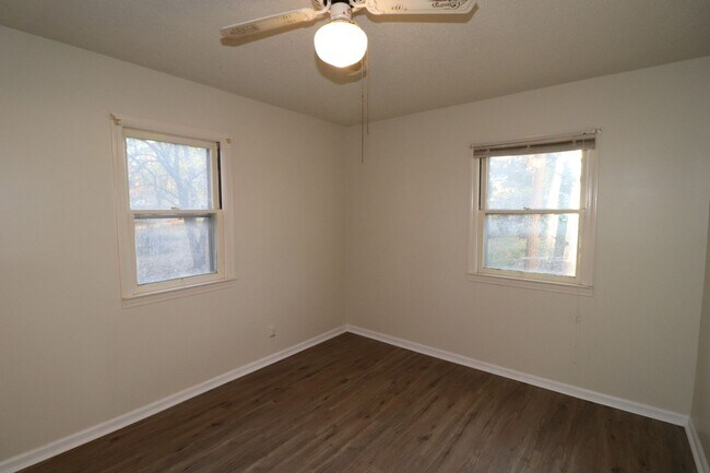 Building Photo - Updated home for Rent
