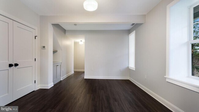Building Photo - 115 Harvey Ave