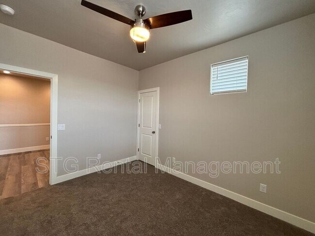 Building Photo - 867 S 4380 W