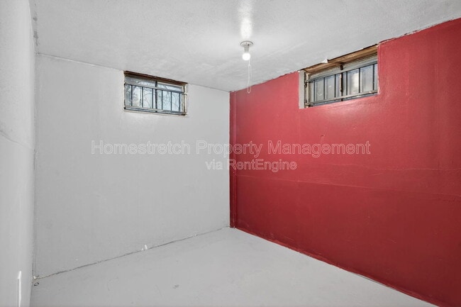 Building Photo - 2403 Gardner Dr