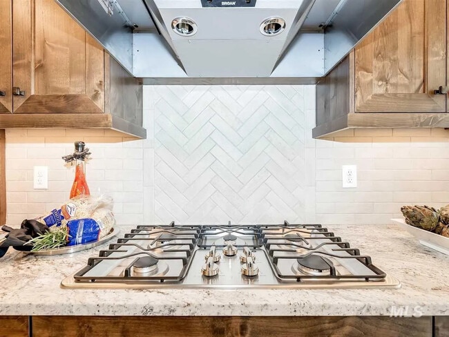 Building Photo - 6631 S Kirra Way