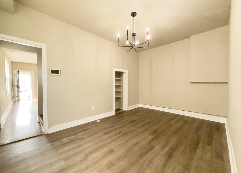 Building Photo - 123 Walnut Ave