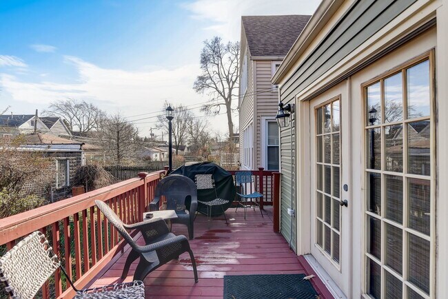 Building Photo - 4451 N Tripp Ave