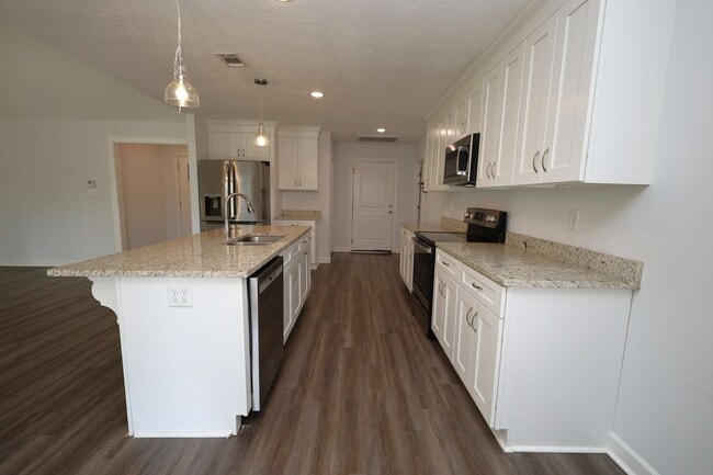 Building Photo - 2527 Naples Ln